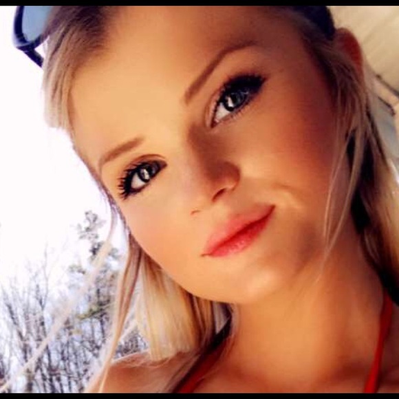 Meet your Posher, Ashley - Picture 1 of 1